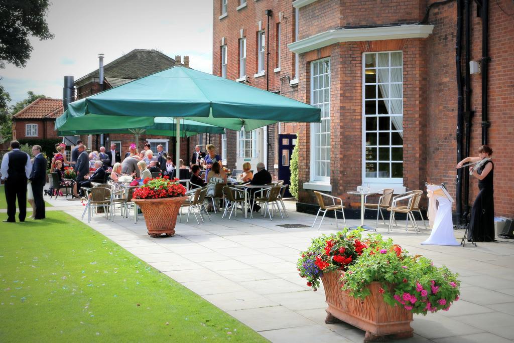 Best Western Plus West Retford Hotel Bagian luar foto